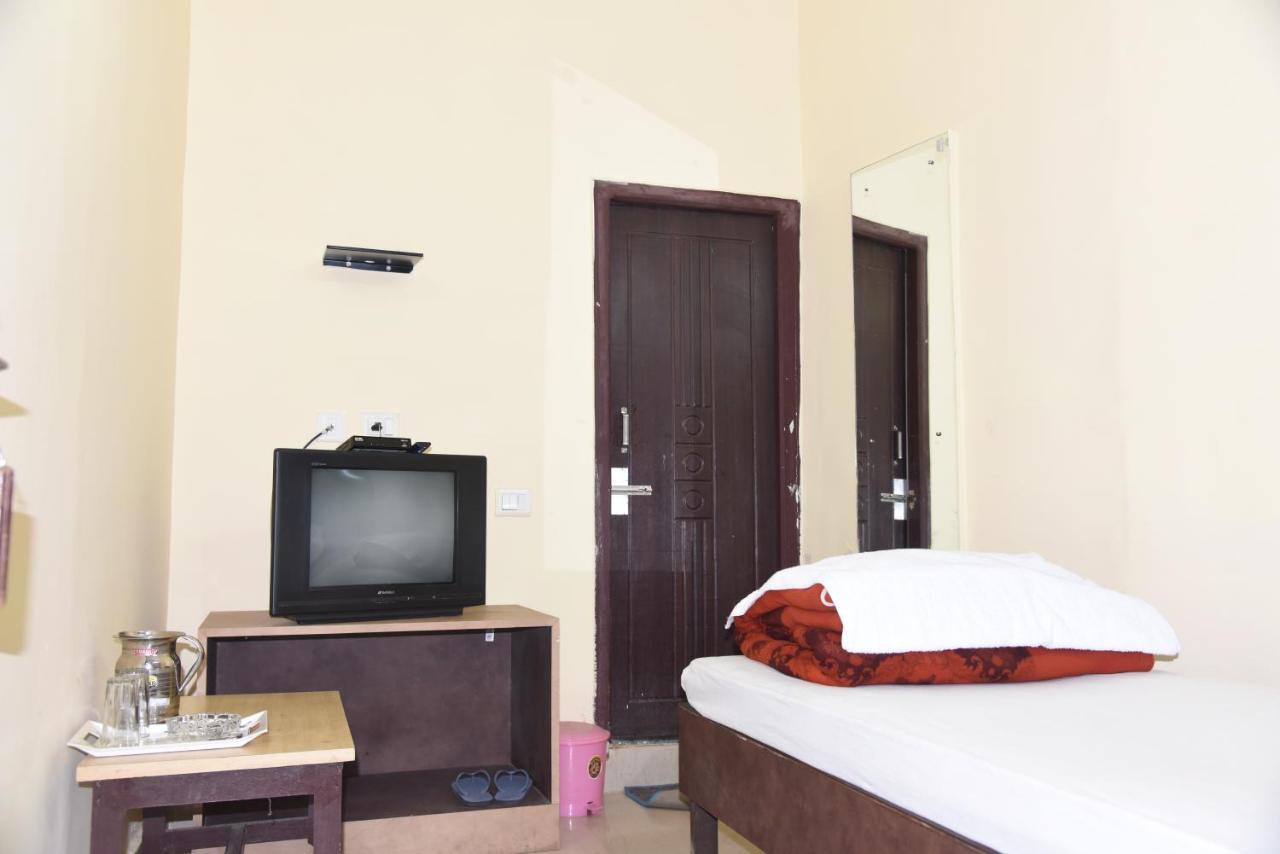 Natraj Hotel Darbhanga Exterior photo